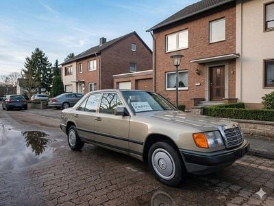 Usata Mercedes 260 166 CV (122 kW) 1987 Berlina