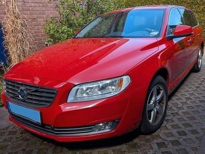 Second-hand Volvo V70 Kinetic 120 CP (88 kW) 2015 Roșu Break