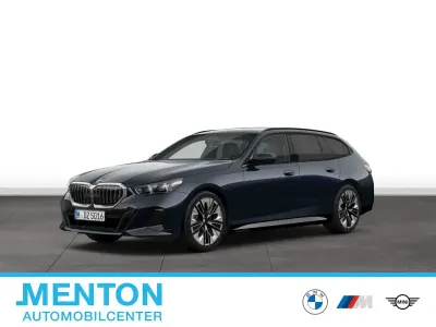 Gebraucht BMW 520 Sport Line 197 PS (144 kW) 2025 Schwarz Kombi