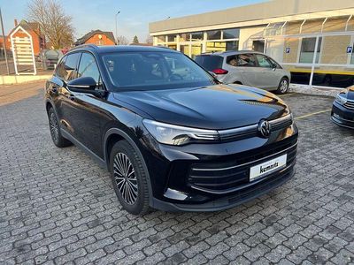 Gebraucht VW Tiguan Life 150 PS (110 kW) 2024 Schwarz SUV