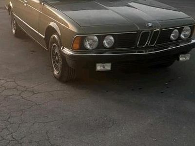 Gebraucht BMW 730 184 PS (135 kW) 1986 Grün Limousine