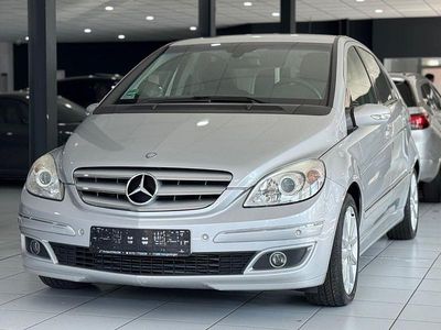 Gebraucht Mercedes B180 Sport 109 PS (80 kW) 2007 Silber Van / Kleinbus