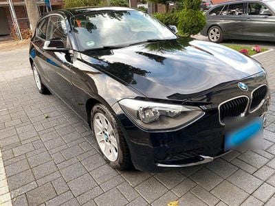 Gebraucht BMW 114 102 PS (75 kW) 2013 Schwarz Kleinwagen