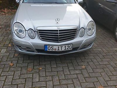 Mercedes E200