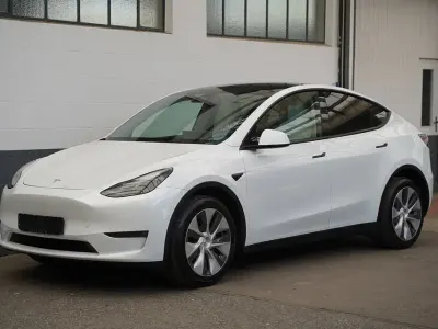 Gebraucht Tesla Model Y Standard Range 219 kW (299 PS) 2023 Weiß SUV