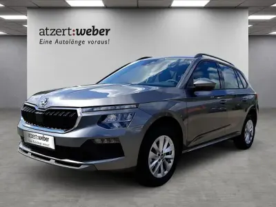 Neu Skoda Kamiq Selection 116 PS (85 kW) 2026 Graphitegrau metallic SUV