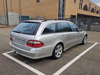 Mercedes E320