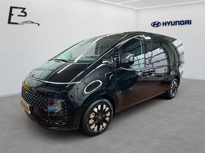 Neu Hyundai Staria Signature 224 PS (164 kW) 2026 Schwarz Van / Kleinbus