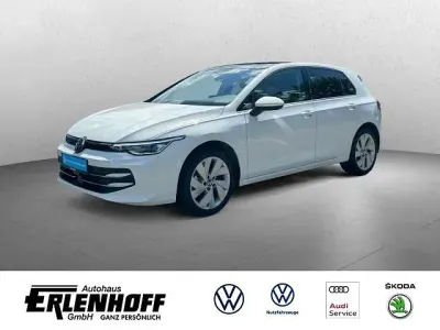 Gebraucht VW Golf VIII Style 150 PS (110 kW) 2025 Weiß Limousine