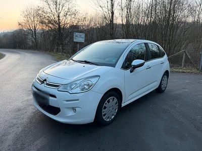 Weiß Gebraucht 2014 Citroën C3 Kleinwagen | 2.850 € (Fairer Preis)