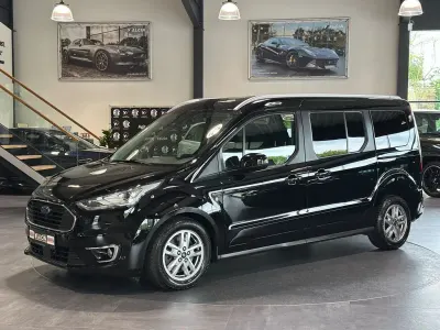 Gebraucht Ford Tourneo Connect Titanium 120 PS (88 kW) 2020 Schwarz Van / Kleinbus