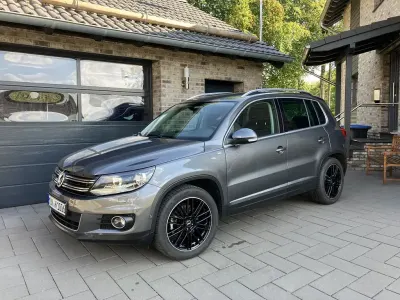 Gebraucht VW Tiguan Sportline 140 PS (102 kW) 2014 Grau SUV