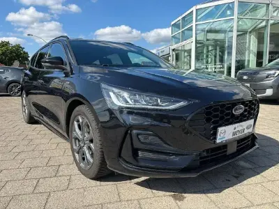 Gebraucht Ford Focus ST-Line X 125 PS (91 kW) 2023 Obsidianschwarz metallic Kombi