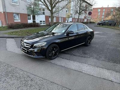 Gebraucht Mercedes C180 156 PS (114 kW) 2018 Schwarz Limousine