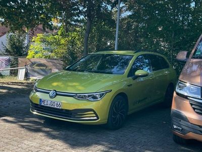 Gebraucht VW Golf VIII Style 150 PS (110 kW) 2022 Gelb Kombi