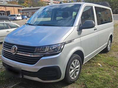 Gebraucht VW Multivan 150 PS (110 kW) 2022 Silber Van / Kleinbus