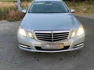 Gebraucht Mercedes E350 Avantgarde 265 PS (194 kW) 2011 Kombi