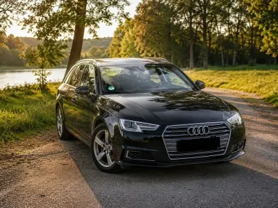Używany Audi A4 Comfort 150 KM (110 kW) 2016 Czarny Kombi