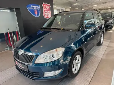 Gebraucht Skoda Fabia Family 105 PS (77 kW) 2012 Blau Kombi