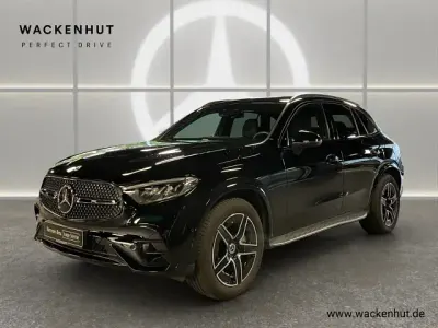 Gebraucht Mercedes GLC300 AMG 269 PS (197 kW) 2025 Schwarz SUV