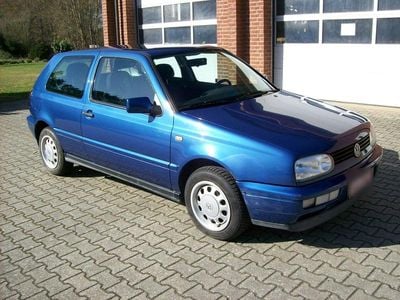 Gebraucht VW Golf III 75 PS (55 kW) 1996 Blau Limousine