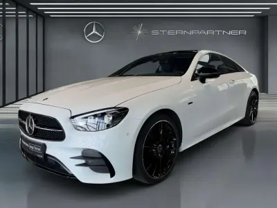 Gebraucht Mercedes E400 AMG 330 PS (242 kW) 2024 Weiß Coupé