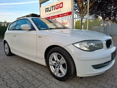 Gebraucht BMW 116 Sport Line 122 PS (89 kW) 2011 Weiß Kleinwagen