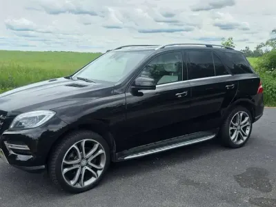 Gebraucht Mercedes ML350 258 PS (189 kW) 2014 Schwarz SUV