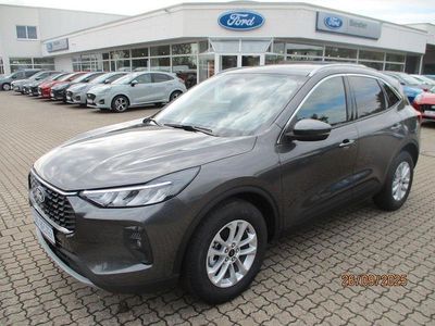Neu Ford Kuga Titanium 150 PS (110 kW) 2025 Grau SUV