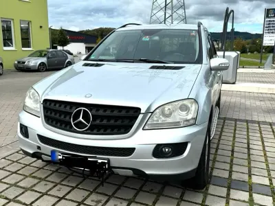 Gebraucht Mercedes ML250 190 PS (139 kW) 2006 Silber SUV