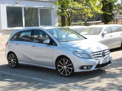 Second-hand Mercedes B200 156 CP (114 kW) 2012 Argintiu Monovolum