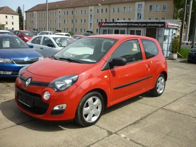 Używany Renault Twingo Dynamique 75 KM (55 kW) 2013 Czerwony Hatchback