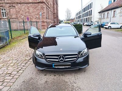 gebraucht Mercedes E220 d T "Das Taxi" Avantgard