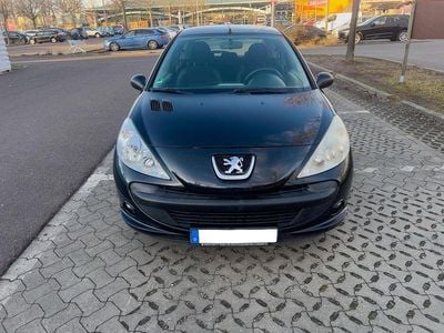 Gebraucht Peugeot 206+ 60 PS (44 kW) 2009 Schwarz Kleinwagen