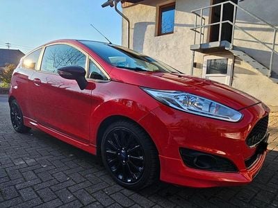 Gebraucht Ford Fiesta Sport 95 PS (69 kW) 2015 Rot Kleinwagen