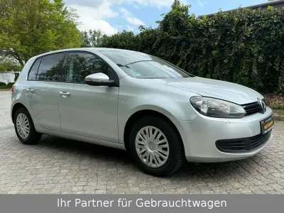 Gebraucht VW Golf VI Trendline 80 PS (58 kW) 2009 Silber Kleinwagen