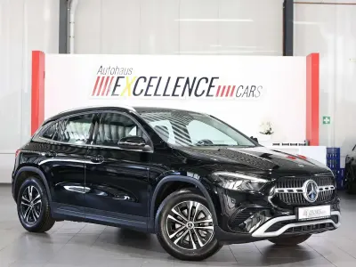 Gebraucht Mercedes GLA180 Advanced 136 PS (100 kW) 2023 Schwarz SUV