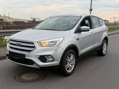 Usata Ford Kuga Trend 120 CV (88 kW) 2018 Argento SUV
