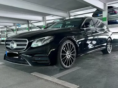 Używany Mercedes E350 AMG 258 KM (189 kW) 2017 Czarny Kombi