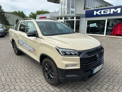 Gebraucht KGM Musso 203 PS (149 kW) 2025 Beige Pickup