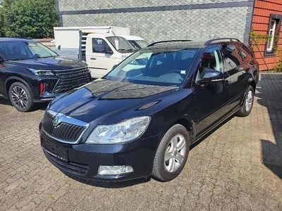 Gebraucht Skoda Octavia Ambiente 105 PS (77 kW) 2010 Schwarz Kombi
