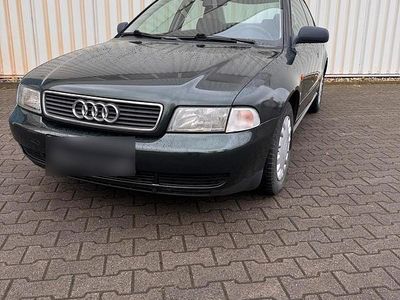 Gebraucht Audi A4 125 PS (91 kW) 2002 Grün Limousine