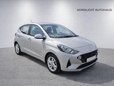 Usata Hyundai i10 Trend 84 CV (61 kW) 2020 Argento Utilitaria