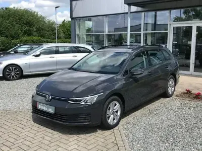 Gebraucht VW Golf VIII Life 150 PS (110 kW) 2021 Grau Kombi