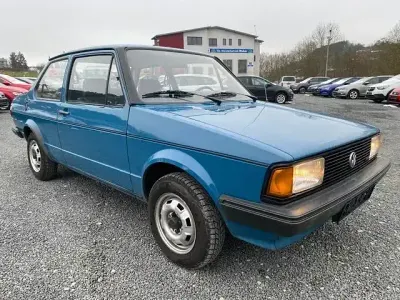 Używany VW Jetta 54 KM (39 kW) 1982 Niebieski Sedan/Limuzyna