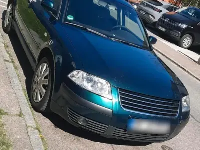Gebraucht VW Passat 131 PS (96 kW) 2002 Grün Kombi