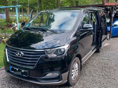 Hyundai H-1