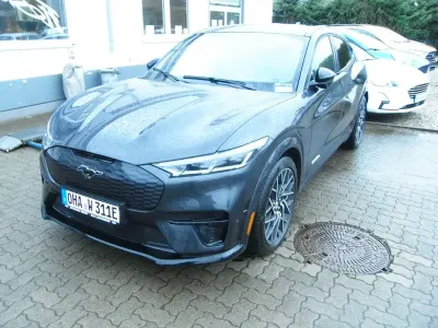 Usata Ford Mustang GT 358 kW (487 CV) 2022 Grigio Berlina