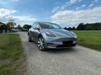 Gebraucht Tesla Model Y 2024 Grau SUV