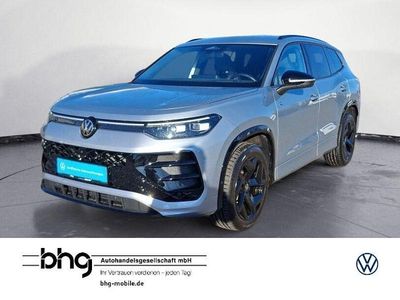 Oyster silver metallic Gebraucht 2025 VW Tayron R-line SUV | 44.860 €